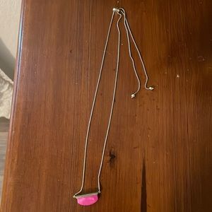 Kendra Scott necklace